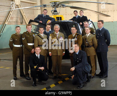 Le prince Charles rend visite à RAF Shawbury Banque D'Images