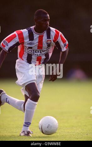 Soccer néerlandais - amical - TOP OSS v Willem II Jatto Ceesay, Willem II Banque D'Images