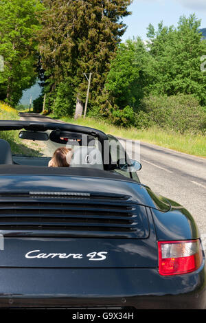 Porsche 911 sur petite route, France, voiture de sport, voiture décapotable, supercar, Porsche 911 997 4s Banque D'Images