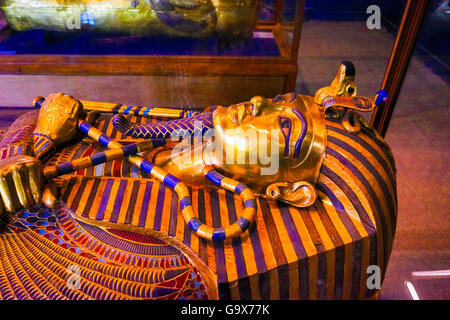 Golden Coffin, Toutankhamon, musée égyptien Banque D'Images