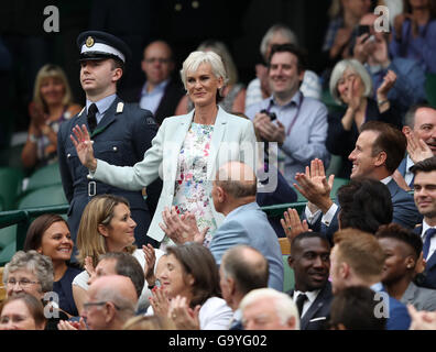 Wimbledon, Londres, Royaume-Uni. 07 juillet, 2016. All England Lawn Tennis et croquet Club, Londres, Angleterre. Le tennis de Wimbledon Six Jours. Invités dans la loge royale sur le Court central aujourd'hui inclus stars du monde sportif dont Judy Murray et à sa droite, Strictly Come Dancing dancer Anton du Beke. Credit : Action Plus Sport Images/Alamy Live News Banque D'Images