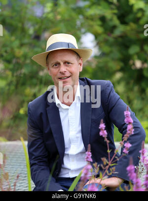 Hampton Court, Royaume-Uni. 4 juillet, 2016. Joe Swift, présentateur à la BBC RHS Hampton Court Palace Flower Show. Credit : Groombridge/Alamy Live News Banque D'Images