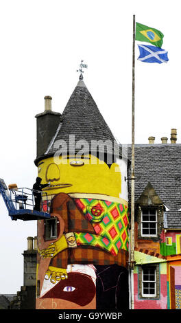 Un artiste Graffiti brésilien décorera le château de Kelburn en Écosse. Banque D'Images