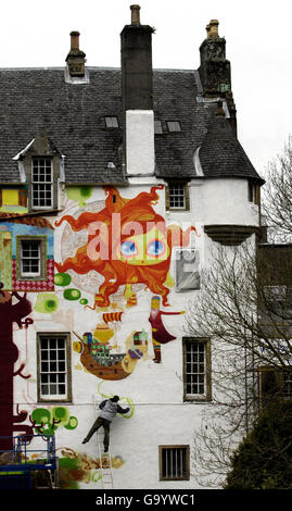 Un artiste Graffiti brésilien décorera le château de Kelburn en Écosse. Banque D'Images