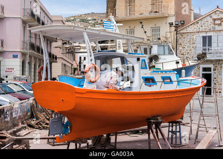 Restauration de bateaux à Ermoúpoli. Banque D'Images