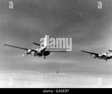 Image tirée des Archives de photos René Francillon, représentant un Douglas KA-3B Sky Warrior (BuNo 147648) de VAK-208 au NAS Alameda le 8 août 1982. Banque D'Images