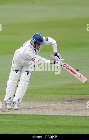 Cricket - Liverpool Victoria Championship - Division 2 - Premier jour - Notinghamshire Outlaws v Essex Eagles - The County Ground. Graham Napier, Essex Eagles Banque D'Images