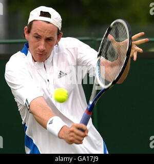 Richard Bloomfield en Grande-Bretagne en action pendant le tournoi Surbiton Trophy au Surbiton Racket and Fitness Club, Surrey. Banque D'Images