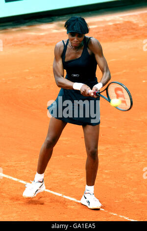 Venus Williams des Etats-Unis en action pendant son match contre Ashley Harkleroad des États-Unis Banque D'Images