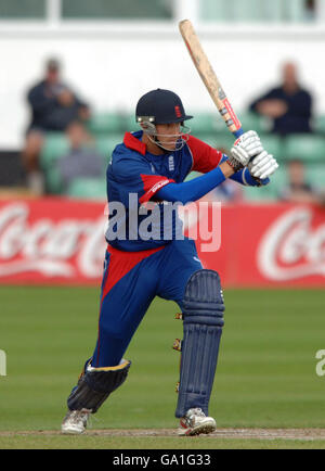 Les Lions d'Angleterre vont Jefferson en action lors du match d'une journée à New Road, Worcester. Banque D'Images