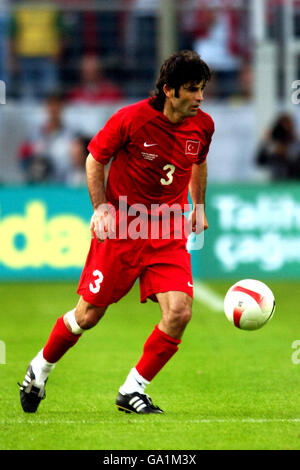 Football - International friendly - Turquie / Brésil - signal Iduna Park. Ibrahim Uzulmez, Turquie Banque D'Images