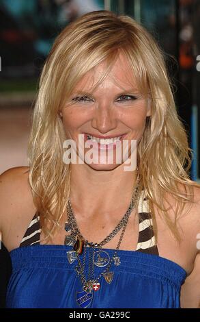 JO Whiley arrive pour la première britannique de Harry Potter et l'ordre du Phoenix à l'Odeon Leicester Square, dans le centre de Londres. Banque D'Images