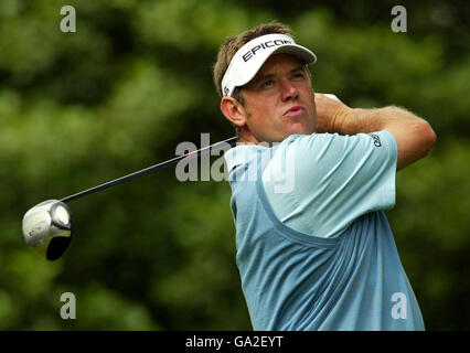 Golf - Barclays Scottish Open - deuxième jour - Loch Lomond.L'Angleterre Lee Westwood sur le 17e tee pendant le Barclays Scottish Open au Loch Lomond, Glasgow. Banque D'Images