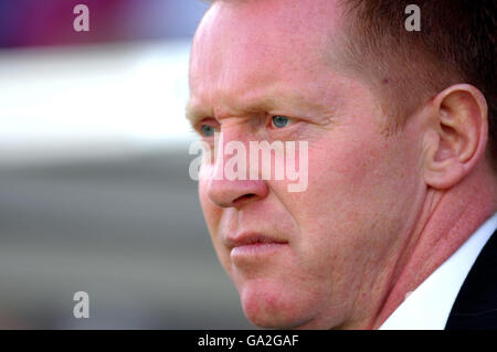 Football - amical - Aldershot Town / Crystal Palace - terrain de loisirs. Gary Waddock, directeur de la ville d'Aldershot Banque D'Images