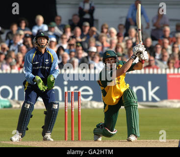 David Hussey de Notinghamshire en action pendant le match de la coupe Twenty20 à Trent Bridge, Nottingham. Banque D'Images