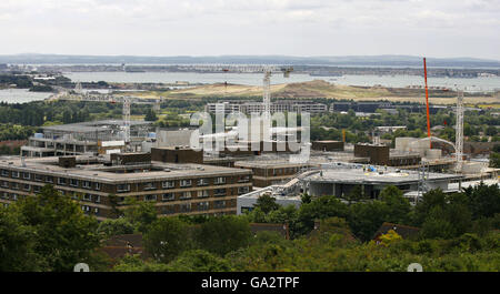 Vue générale du réaménagement majeur en cours à l'hôpital Queen Alexandra de Cosham, Portsmouth, par les constructeurs Carillion. Banque D'Images