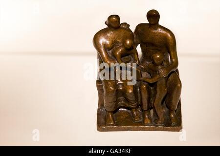 Groupe familial, par Henry Moore, 1944, Fitzwilliam Museum, Cambridge, Angleterre, RU, FR Banque D'Images