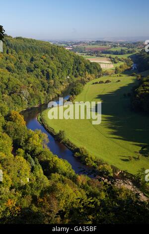 Vue d'automne sur le nord de la vallée de Wye Symonds Yat Rock, forêt de Dean, Herefordshire, Angleterre, RU, FR, Europe Banque D'Images