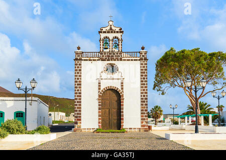 Belle vieille église en Guatiza village, Lanzarote, îles Canaries, Espagne Banque D'Images