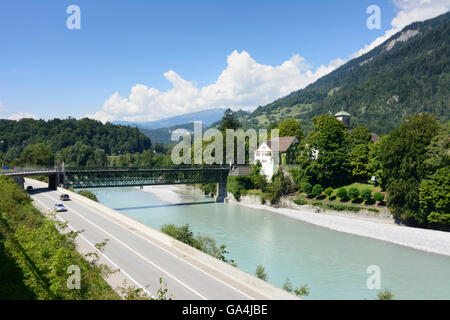 Tamins pont du Rhin et le château de Reichenau Reichenau Suisse Grisons, Grisons Banque D'Images