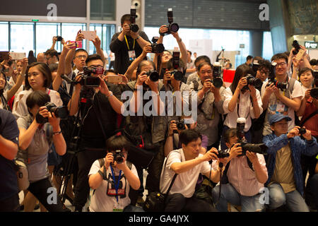 La cérémonie d'ouverture de '2016 photographes du monde se concentrer sur Beijing', projet de photographie à la Musée de la capitale, à Beijing, Chine, le 23 mai 2016. Banque D'Images