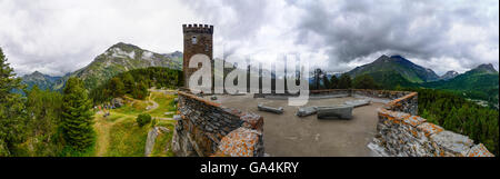 Maloja (Malögia) Château Torre Belvedere Suisse Grisons, Valais, Haute Engadine Haute-engadine Banque D'Images