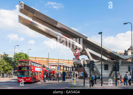 La gare routière de Vauxhall, Vauxhall, Londres, Angleterre, Royaume-Uni Banque D'Images