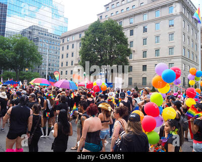 Toronto, Ontario, Canada. 3 juillet, 2016. Gay Pride Parade à Toronto, Ontario, Canada 03 Juillet 2016 Crédit : Michael Matthews/Alamy Live News Banque D'Images