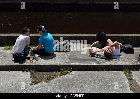 Karlovy Vary, République tchèque. 06Th Juillet, 2016. Atmosphère lors de la 51e Festival International du Film de Karlovy Vary à Karlovy Vary, République tchèque, le 3 juillet 2016. © Katerina Sulova/CTK Photo/Alamy Live News Banque D'Images