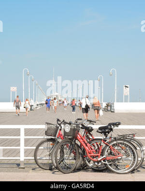 Jetée de Sopot, la plus longue jetée en bois d'Europe, Sopot, Poméranie Orientale, mer Baltique, Pologne Banque D'Images