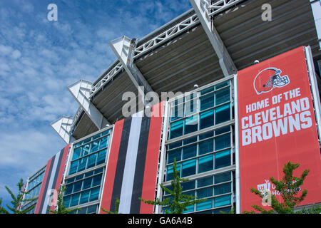 L'Ohio, Cleveland. Cleveland Browns Stadium aka premier stade de l'énergie. Banque D'Images