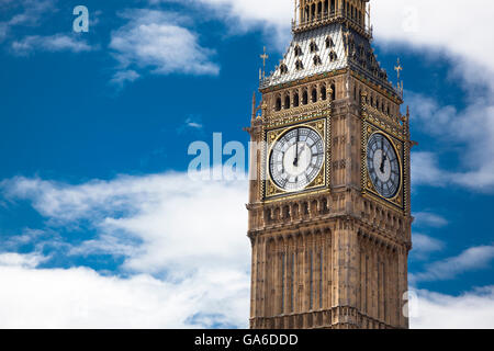 Close-up of Big Ben - plus facilement localisable à Londres, Angleterre Banque D'Images