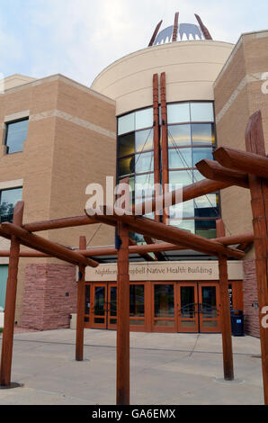 Nighthorse Campbell Native Health Building, achevé en 2002 pour 10,4 millions de dollars. Banque D'Images