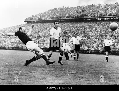 - Coupe du Monde de football suisse 54 - Final - Hongrie / Allemagne de l'Ouest Banque D'Images