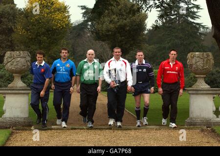 Mark Taylor (pays de Galles), Fabian Galthie (France) Luca Martin (Italie) Keith Wood (Irlande), Phil Vickery (Angleterre), Andy Nicol (Écosse) au Stoke Park Club pour le lancement du Lloyds six Nations. Banque D'Images