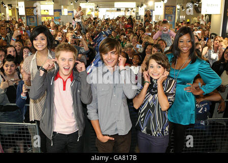 High School Musical 2 Photocall - Londres Banque D'Images