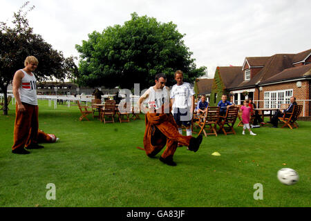 Les courses de chevaux - PFA & Nuit Elmbridge - Sandown Park Banque D'Images