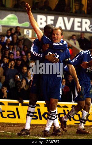 Alan Shearer, de Newcastle United, célèbre après avoir obtenu le deuxième but Lors de la victoire de 2-1 contre Tottenham Hotspur Banque D'Images