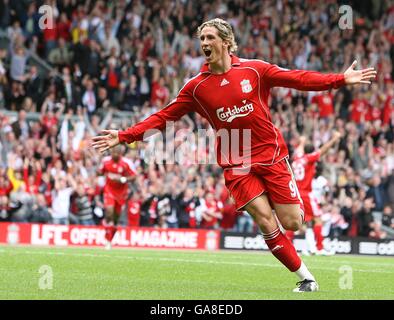 Football - Barclays Premier League - Liverpool / Derby County - Anfield. Fernando Torres de Liverpool célèbre son but Banque D'Images