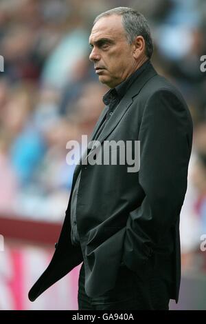 Soccer - Barclays Premier League - Aston Villa v Chelsea - Villa Park Banque D'Images