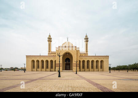 La façade extérieure, la grande mosquée Al Fateh, Manama, Bahreïn Banque D'Images