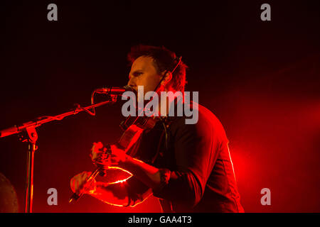 L'ancien frontman chorégraphiques *Jon Boden headlines l'avant-dernière nuit de Sidmouth Folk Festival 2016 Semaine dans le rectangle de Jambon Banque D'Images