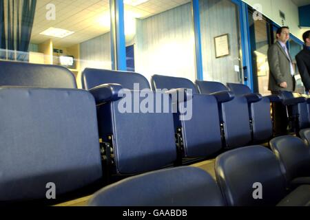 Football - Nationwide League Division One - Sheffield Wednesday / Wolverhampton Wanderers. Stade