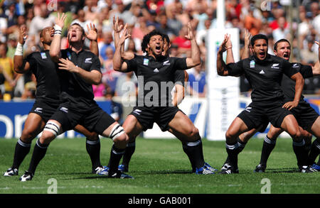 Rugby Union - IRB Rugby World Cup 2007 - Pool C - Nouvelle-Zélande / Italie - Stade Vélodrome.Les joueurs néo-zélandais jouent le Haka Banque D'Images