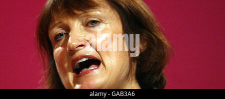 La députée de Tessa Jowell, ministre des Jeux Olympiques et de Londres, s'exprime à la Conférence du Parti travailliste à Bournemouth. Banque D'Images