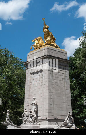 Monument du Maine à la porte de la marine marchande, Central Park, Manhattan, New York City, NYC Banque D'Images