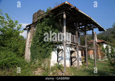 Une vieille maison traditionnelle et à l'Est de la région de la Mer Noire en Turquie Banque D'Images