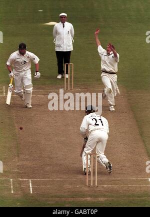 Cricket - Benson and Hedges Cup - Demi-finale - v Warwickshire Banque D'Images