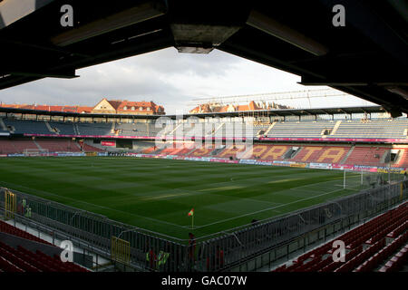 Football - Championnat UEFA 2008 qualification - Groupe D - République Tchèque / Irlande - Stade Sparta Prague. Vue générale sur le stade Strahov Banque D'Images