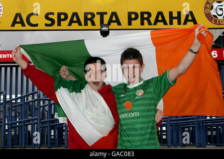 Soccer - Championnat de l'UEFA 2008 Qualifications - Groupe D - Formation Irlande - stade de Strahov Banque D'Images